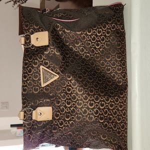 Guess travel tote 🧳🌎